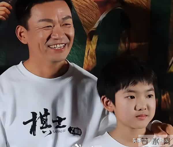 王宝强也没想到,与马蓉离婚9年后,自己一双儿女开始给他争光了