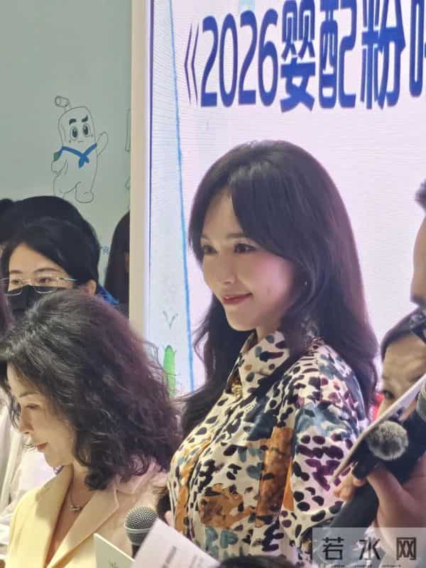 一大波明星扎堆现身上海!唐嫣、李宇春、吴奇隆、郑钦文……都往这里冲!