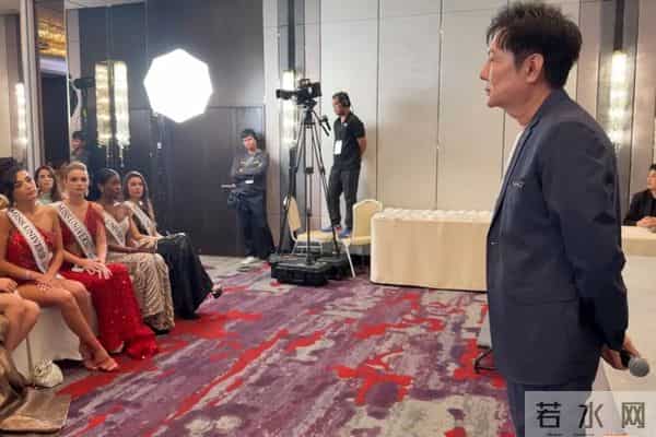 环球小姐大赛高管公开辱骂选手不伺候金主?佳丽愤怒离场引热议!