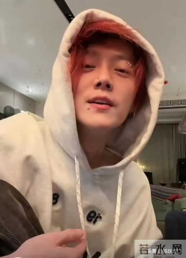 分手传闻成磨刀石!关晓彤官宣年度大奖,事业逆袭获得全网祝福!