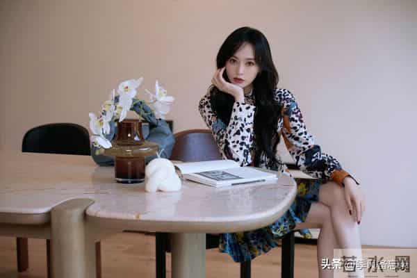 唐嫣,雪白大长腿配高跟,太绝了