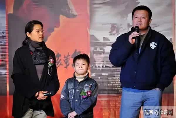 倪萍也没想到,69岁的三婚丈夫杨亚洲,已经开始给全家人争光了