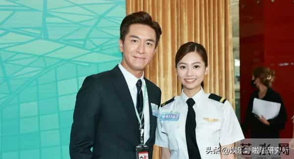 马国明携短裙靓女中环同行被拍!女方身份曝光,视帝亲自回应