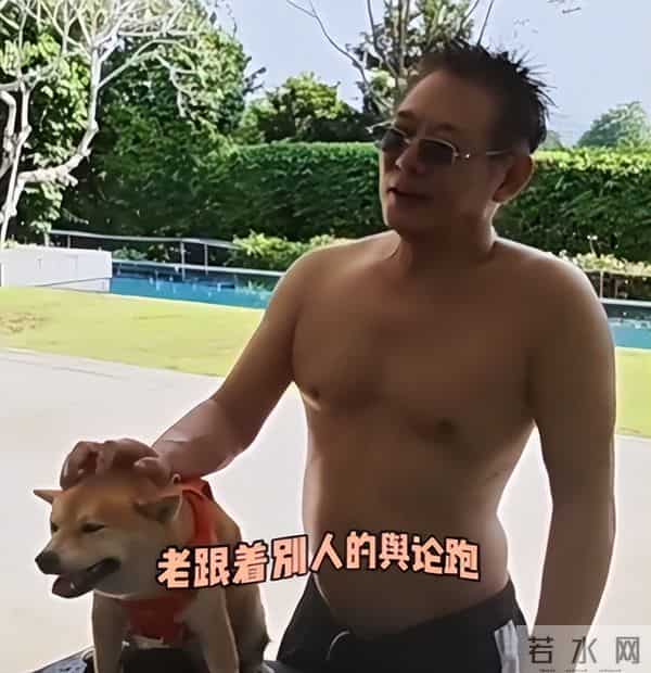 李连杰脱光上衣自证清白后,有网红提出质疑,吃的什么神丹妙药?