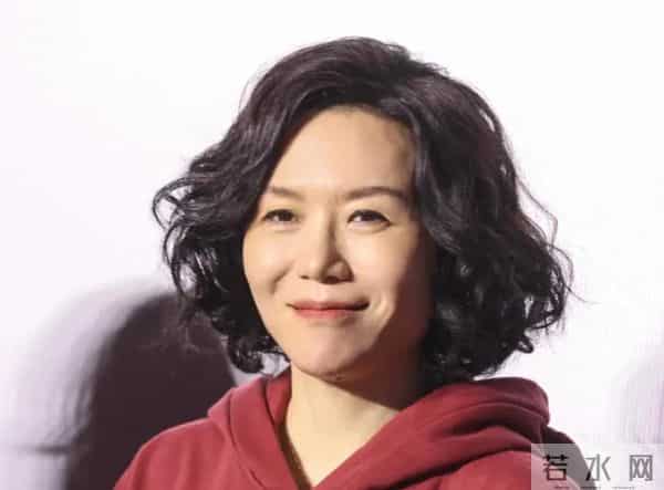 大破防!这一次,41岁的她,把过气女明星的惨,体现的淋漓尽致