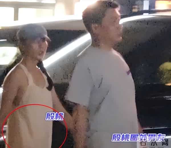 她是演员中的女富豪，豪车多的开不过来，如今45岁却活得像20岁