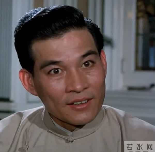 真没想到 我们喜爱的这位硬派男星 竟是戴望舒的女婿 其妻子也是演员