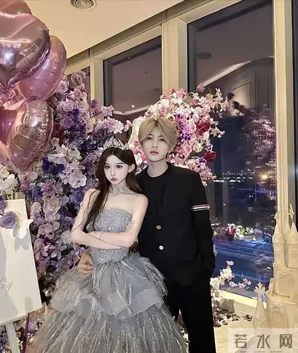 鹿哈官宣领证!8 年爱情长跑终成正果,娇妻身材火辣,夫妻相拉满