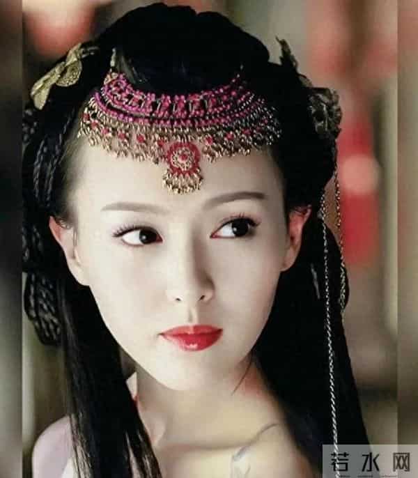 没想到被曝分居后，“一言不发”的唐嫣，仅凭一个举动口碑暴增