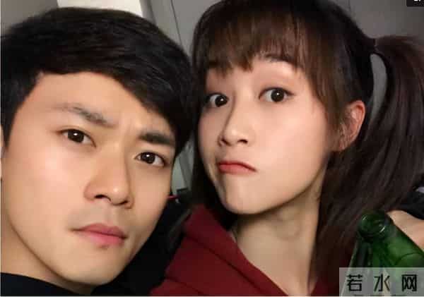 蓝盈莹疑似新恋情曝光，与男子同吃一碗蛋糕，网友为曹骏感到惋惜