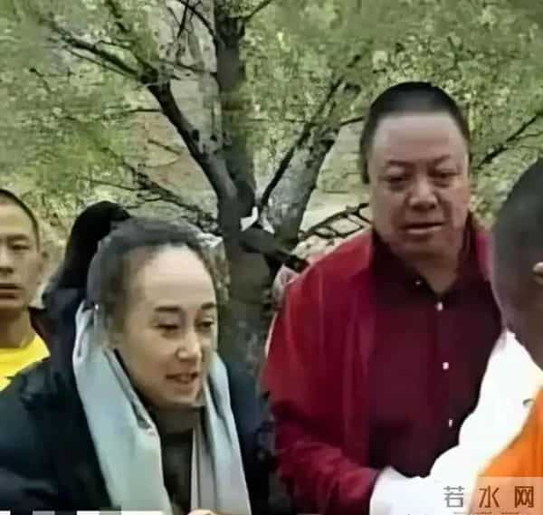 63岁利智近照曝光，瘦到极致，岁月究竟对她做了什么？