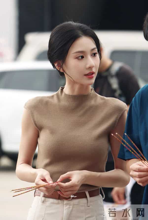 天呐真水无香和小雨妖妖居然十年后再同框啦！