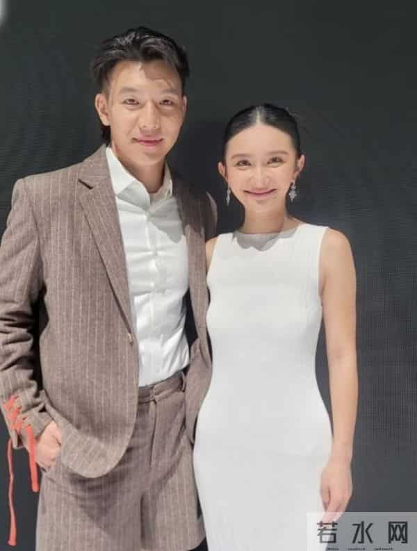 TVB星二代与圈外男友爱得高调!二人又拍拖去旅行,曾陷三角恋情