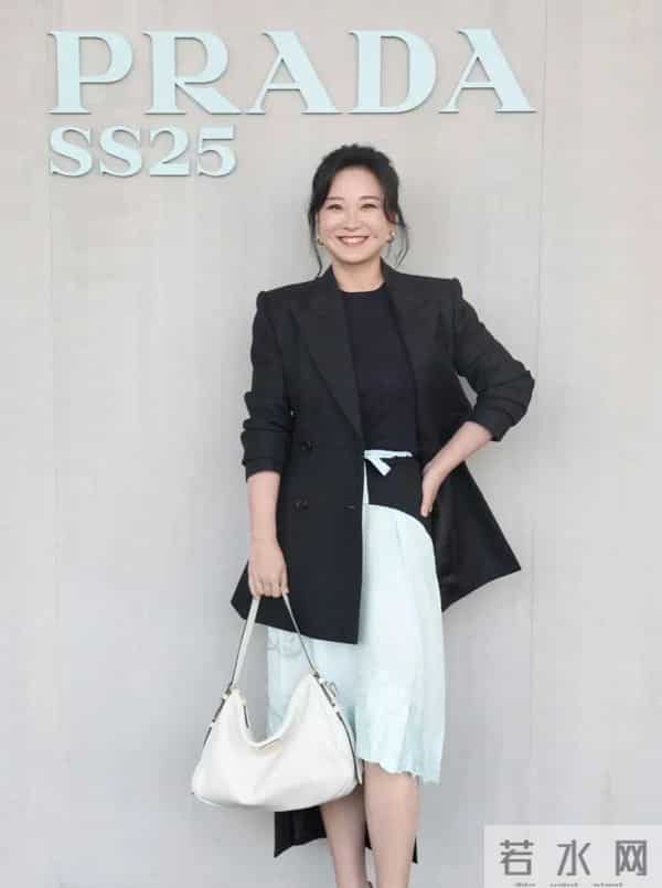 贾玲在上海过43岁生日!打扮贵气身材没有复胖,气质终于不土了!