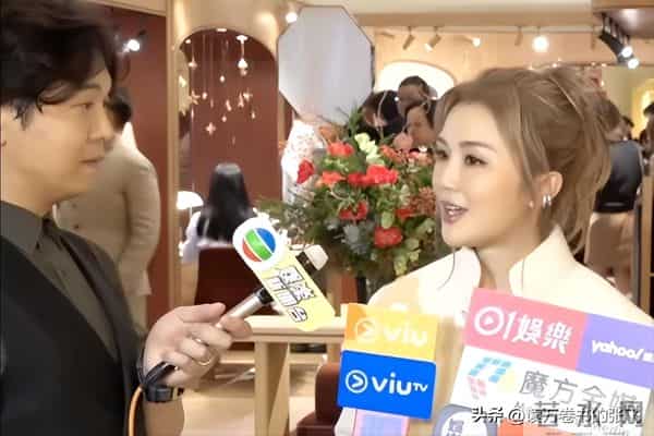 恭喜！香港知名女星蔡卓妍迎来新恋情，和小10岁健身教练正在热恋