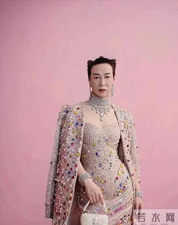 天呐,这一类不是应该封杀吗?还拍封面