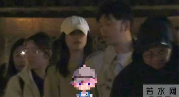 蓝盈莹疑似新恋情曝光，与男子同吃一碗蛋糕，网友为曹骏感到惋惜