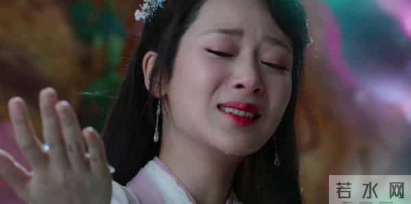 一场生日,戳穿了杨紫在演艺圈的地位,原来肖战一个字都没说错