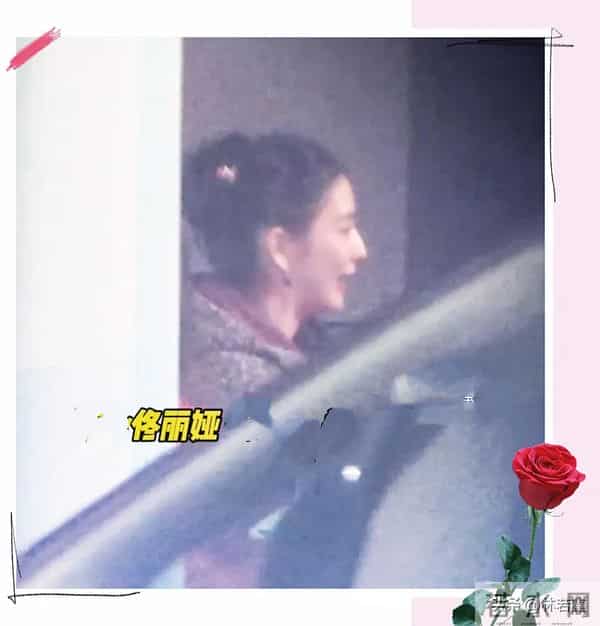 董璇生日会,张维伊贴心照顾小酒窝,与董璇手牵手送客,好甜蜜!