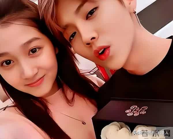 时隔分手传闻仅7月，关晓彤终于算是摆脱了“鹿晗女友”的身份