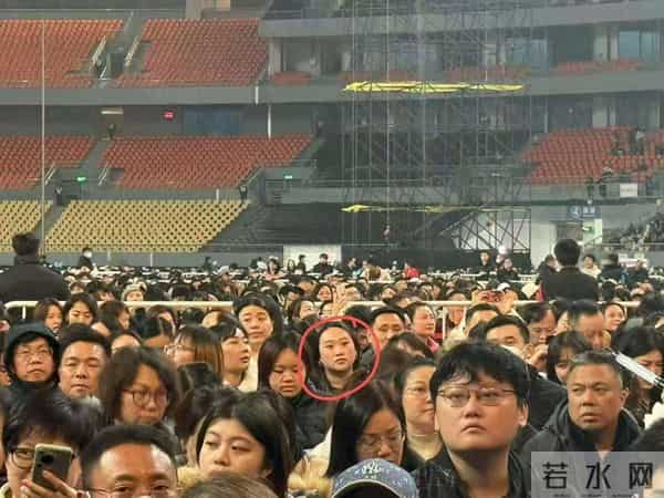 6岁打同学耳光，13岁成"小混混"，如今26岁李宗盛女儿，过得如何