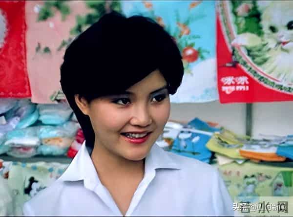 她11岁被导演看中，与名导同居多年被抛弃，如今复出却无人问津