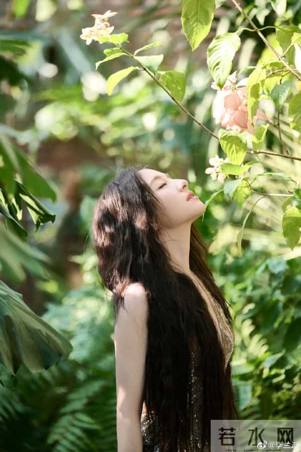 李兰迪，长开了，也长大了