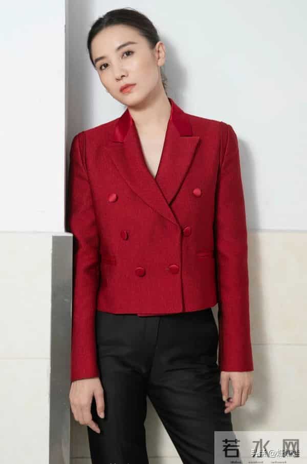 有种“夺命的刀”,叫宋佳的腰;有种“夺人的魂”,叫宋佳的臀