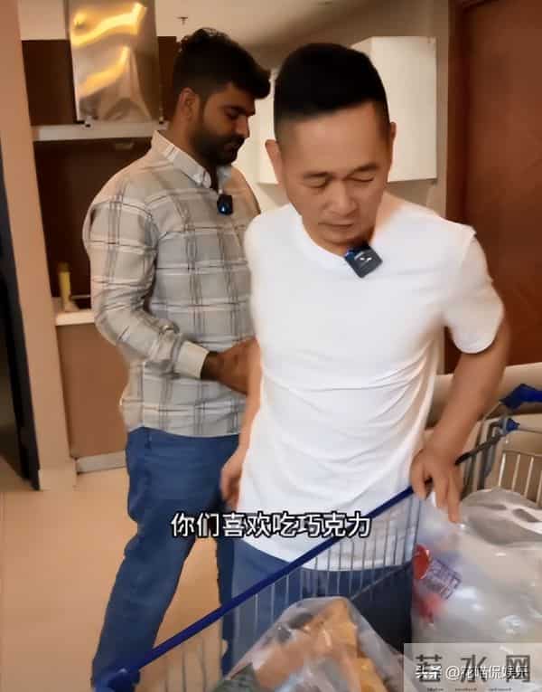 皮一哥落地巴基斯坦，萨拉曼问李超群情况，苏美拉打电话过来谈事