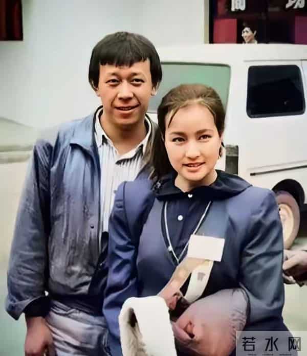 刘晓庆问宁静：有没有后悔的恋爱？宁静：他有女朋友，我转身就走