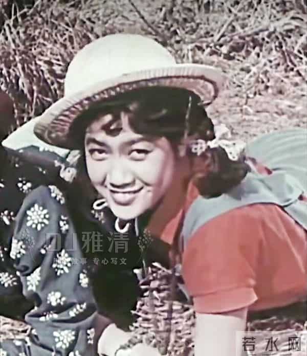 真没想到 我们喜爱的这位硬派男星 竟是戴望舒的女婿 其妻子也是演员