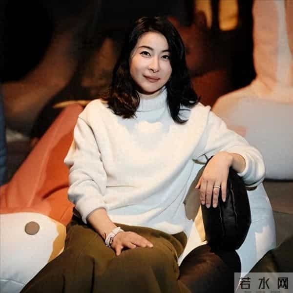 44岁郭晶晶再传喜讯!官媒发文,新身份曝光,霍震霆当年说的没错