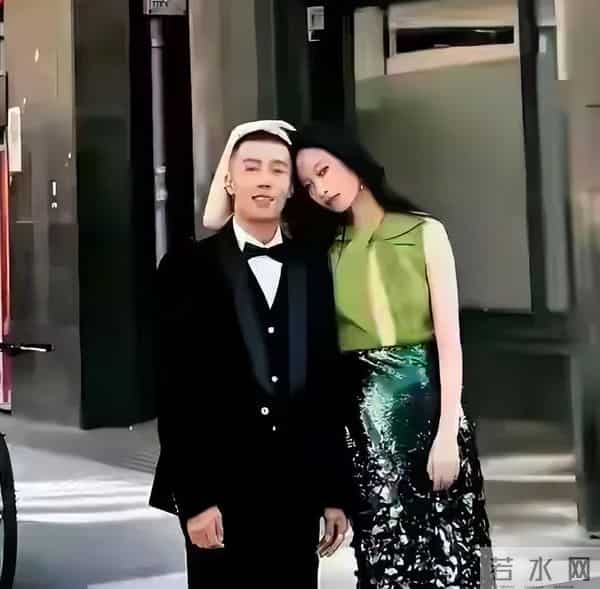 倪妮和男友三里屯被拍,他帅得低调,她美得张扬,这才叫天作之合