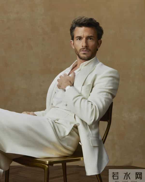 年度“最性感男人”出炉，他还获评《时代》Next 100新锐艺术家