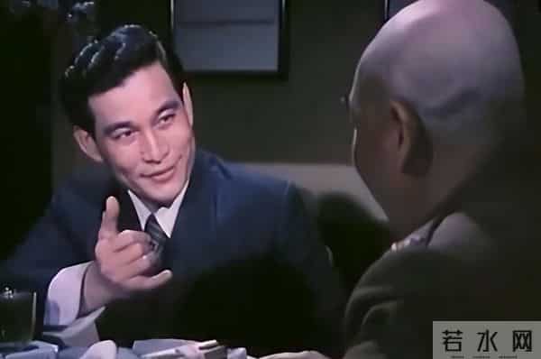 真没想到 我们喜爱的这位硬派男星 竟是戴望舒的女婿 其妻子也是演员