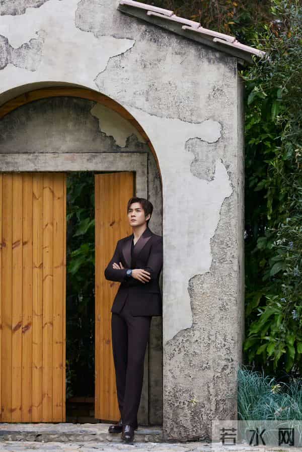 11.6娱乐瓜：杨紫 易烊千玺 李现 迪丽热巴 孟子义 罗云熙 丁禹兮 韩东君