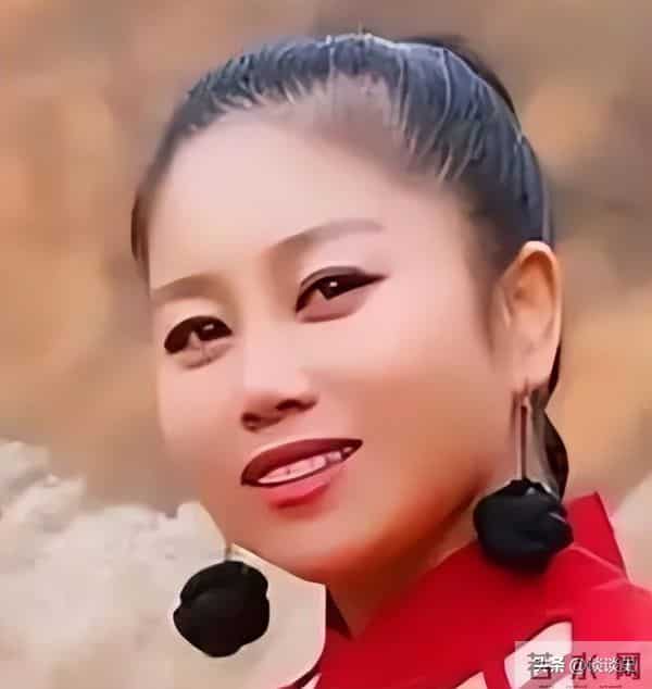 倾家荡产砸120万上星光大道,惨遭淘汰15年后,崔苗过得如何?