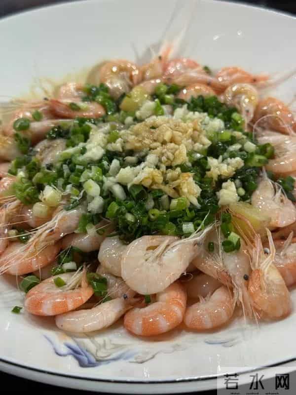 女演员李梦晒多道杭州美食,直呼“好久没吃这么多”