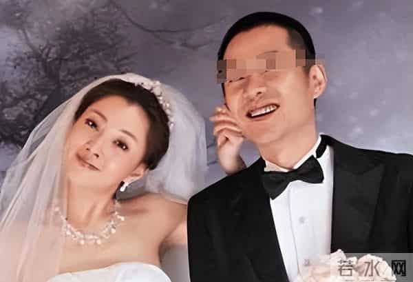 她是演员中的女富豪，豪车多的开不过来，如今45岁却活得像20岁