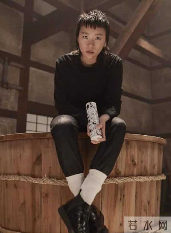 王菲也没想到,“被曝同居”的28岁女儿窦靖童,会走上她的来时路