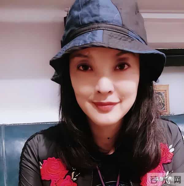 离婚8年后,“老夫少妻”张纪中终受反噬 杜星霖报警撕下最后体面