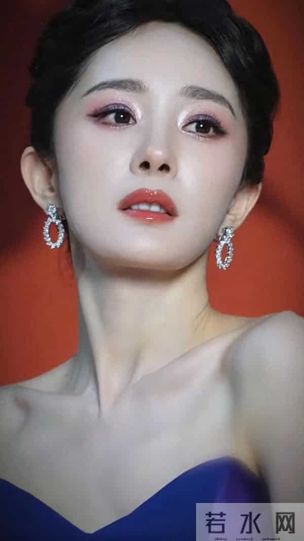 定格杨幂美得一瞬间