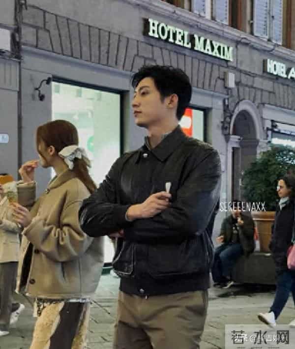 金晨黄景瑜同吃一个冰淇淋