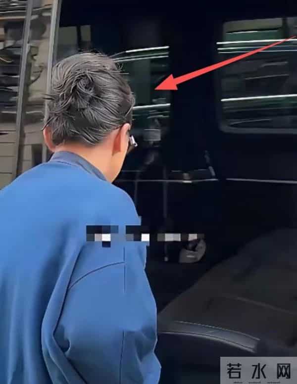 51岁的周迅是一位“实力派演员”,出演的角色都十分出彩