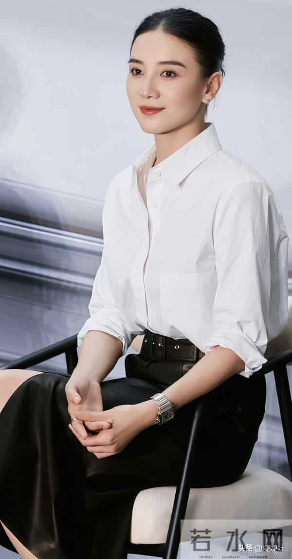 有种“夺命的刀”,叫宋佳的腰;有种“夺人的魂”,叫宋佳的臀