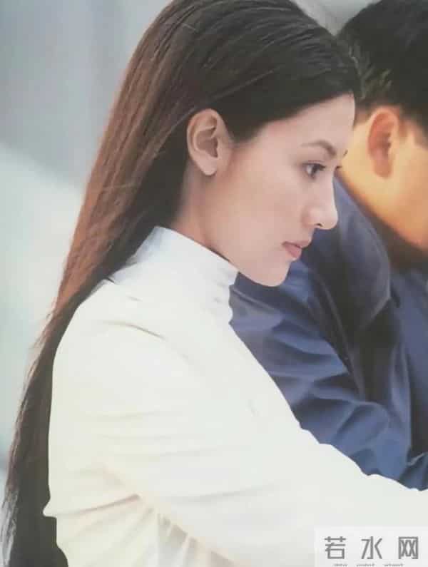 李嘉欣漂不漂亮都有争议?有眼睛的都看得出吧!(附多图)