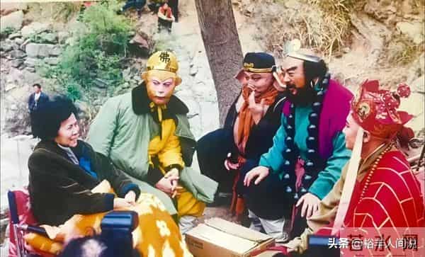 痛心!曝“沙僧”刘大刚去世细节,患病后瘦到变样,桌子上摆着药