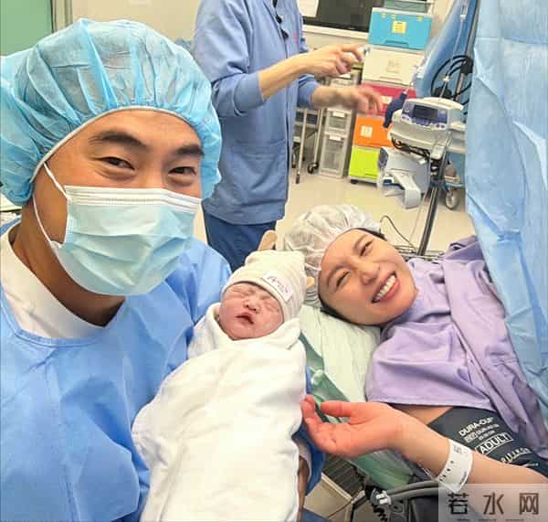 又一位前TVB女星平安诞下二胎女儿，公开全家福见证幸福时刻