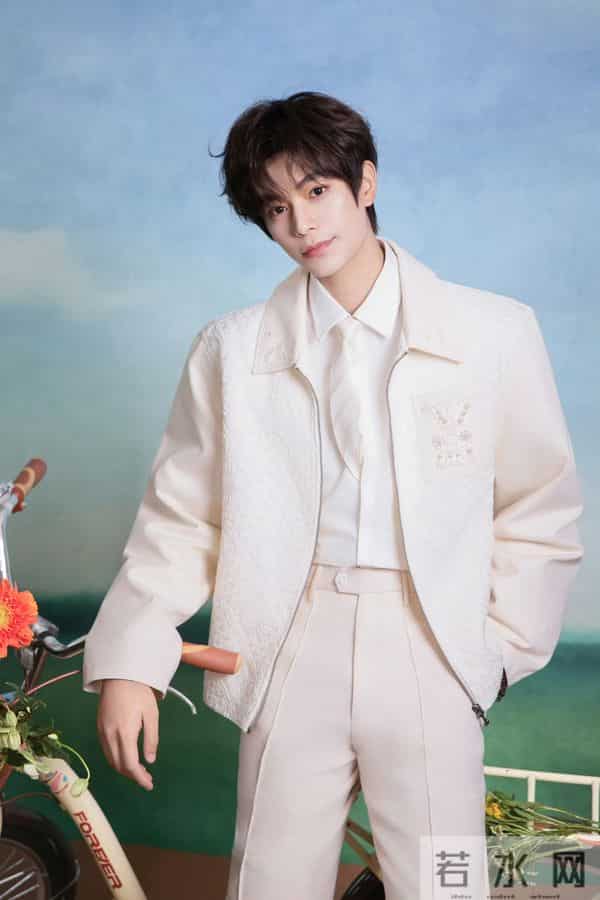 11.6娱乐瓜：杨紫 易烊千玺 李现 迪丽热巴 孟子义 罗云熙 丁禹兮 韩东君