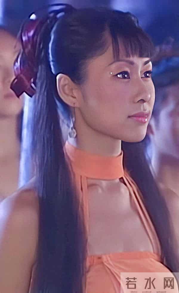 官宣结婚仅一个月,44岁胡定欣就怀孕了?本人晒健身照破传闻